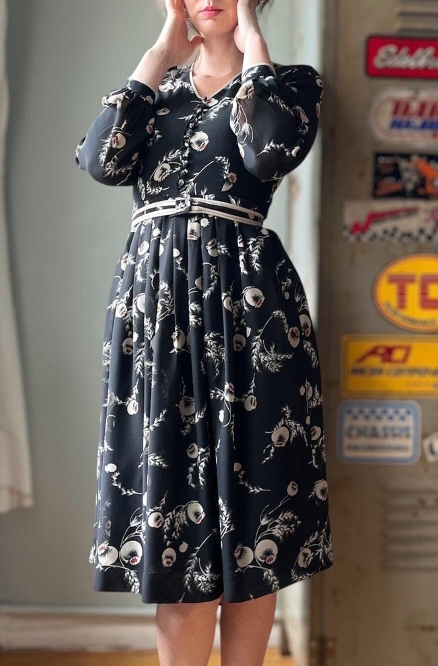 Vintage 70s Rayon Dress |30s Revival Day Dress |Navy Botanical Novelty Print | S